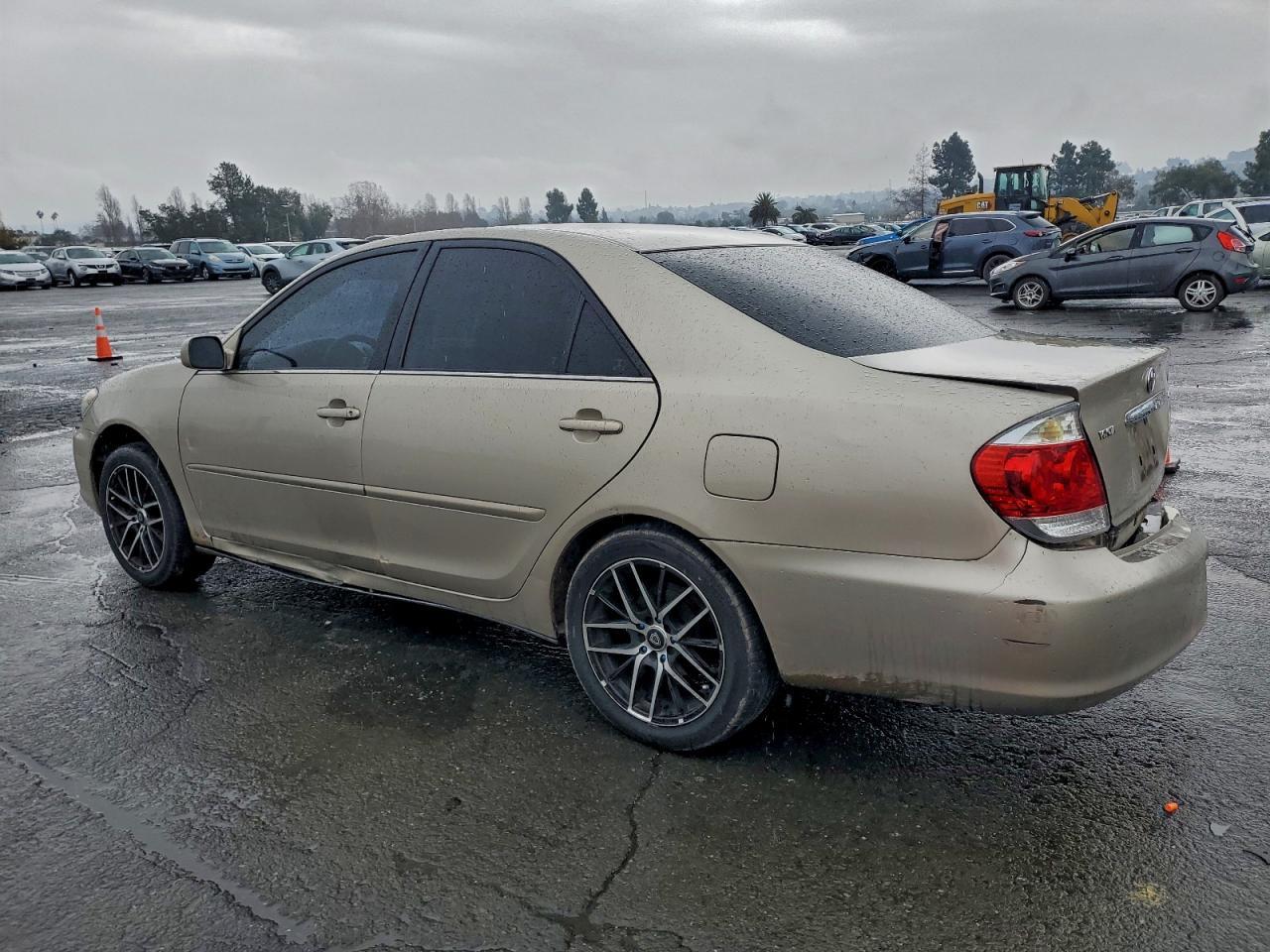 2005 TOYOTA CAMRY