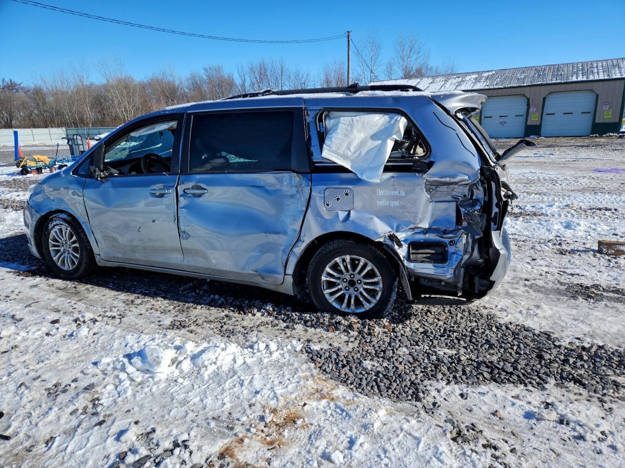 2012 TOYOTA SIENNA