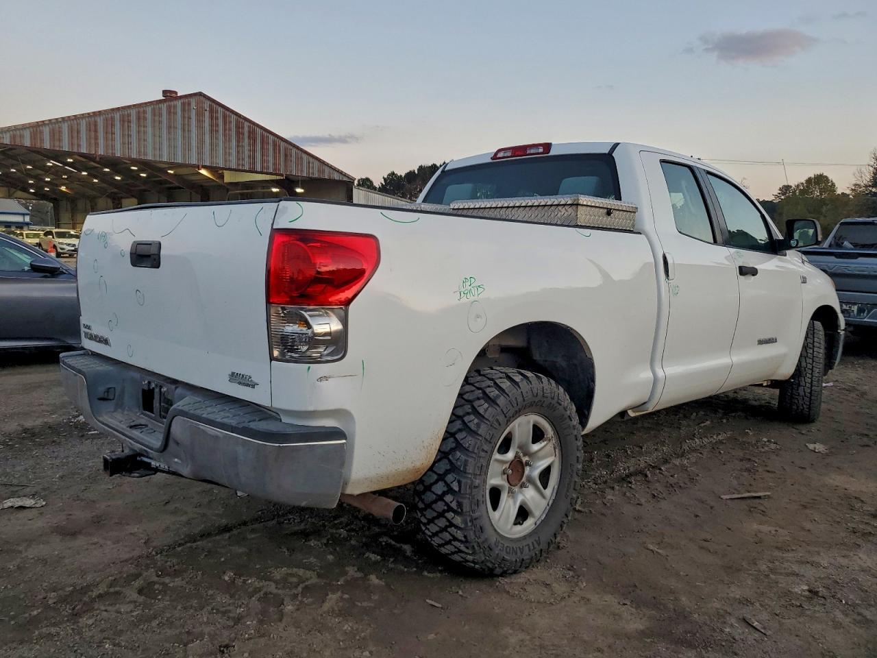 2008 TOYOTA TUNDRA