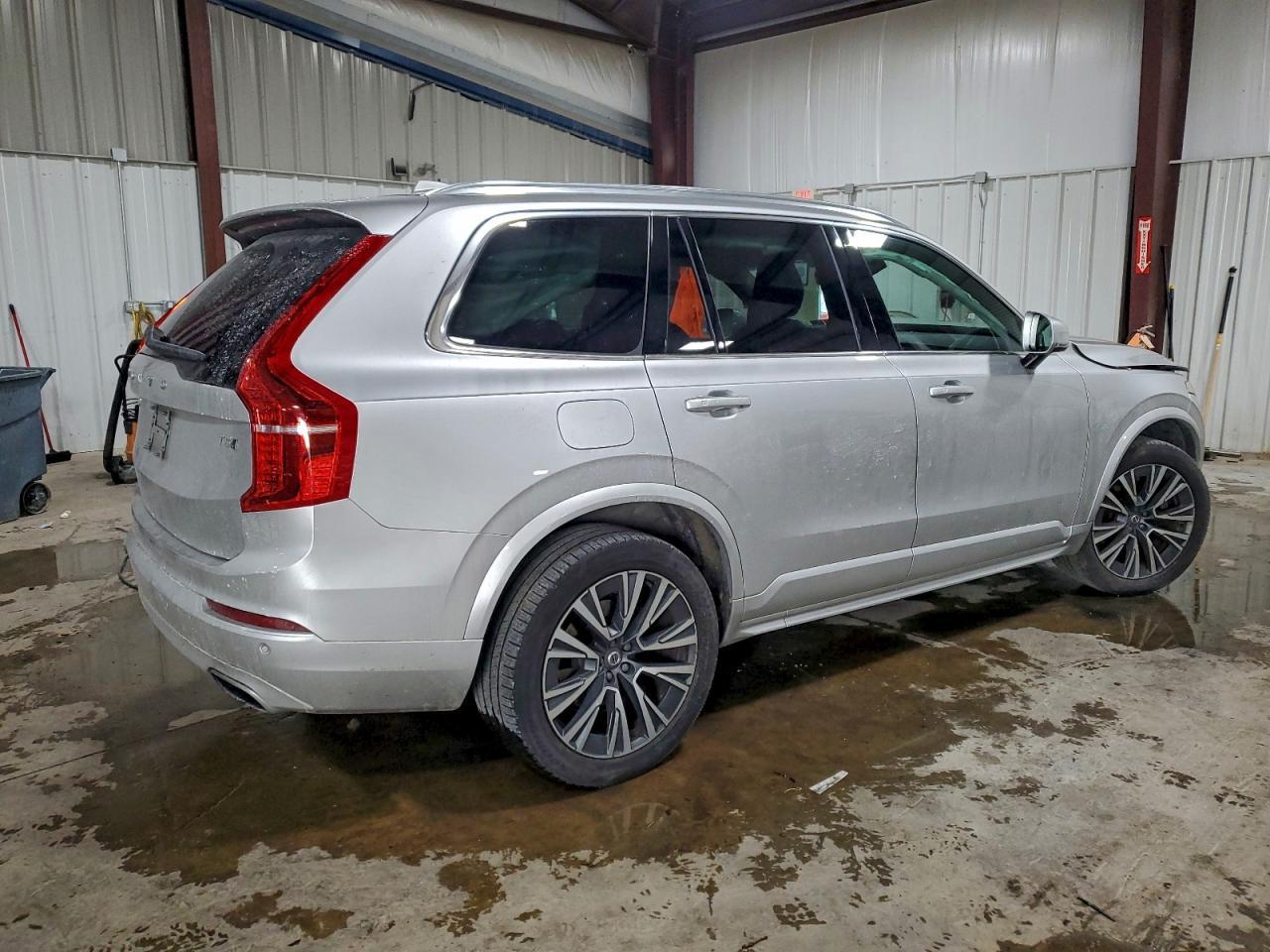 2020 VOLVO XC90