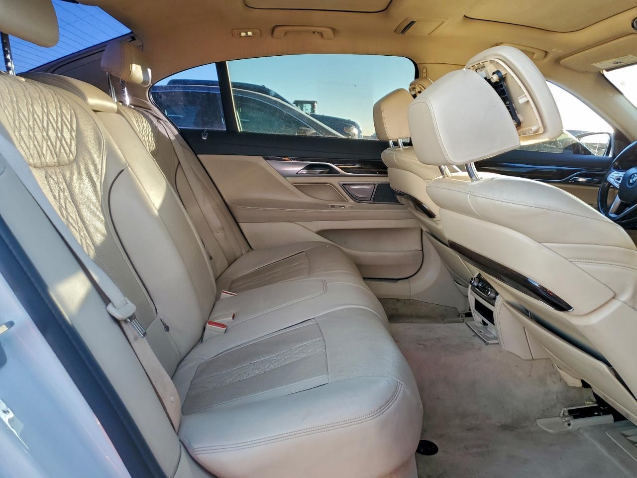 2016 BMW 7 series