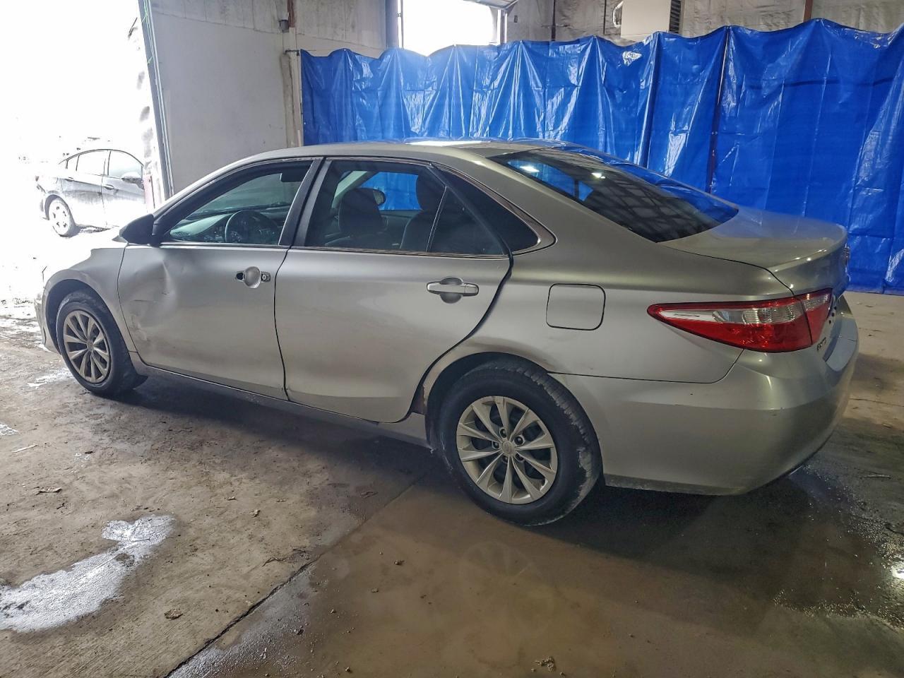 2016 TOYOTA CAMRY
