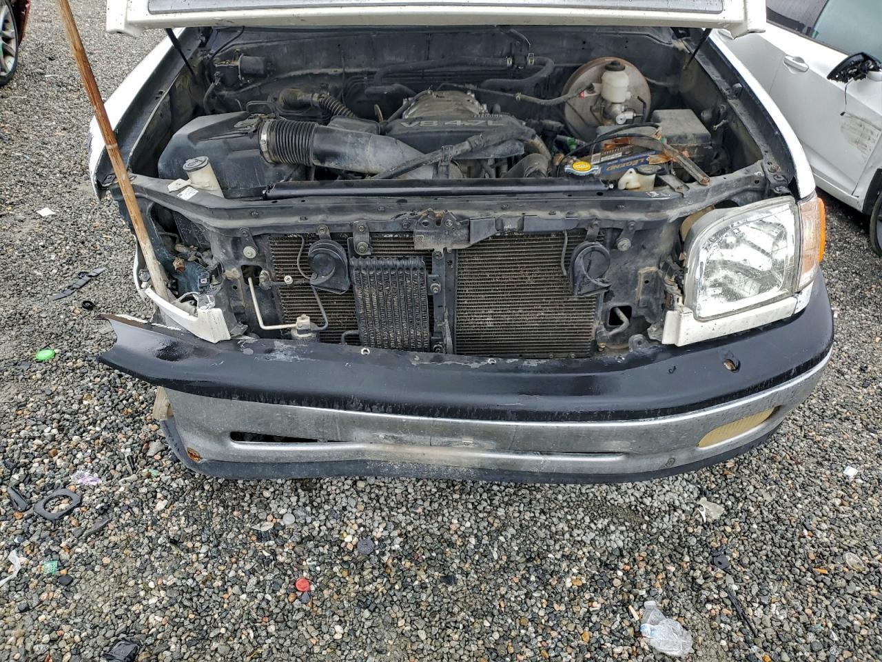 2004 TOYOTA TUNDRA