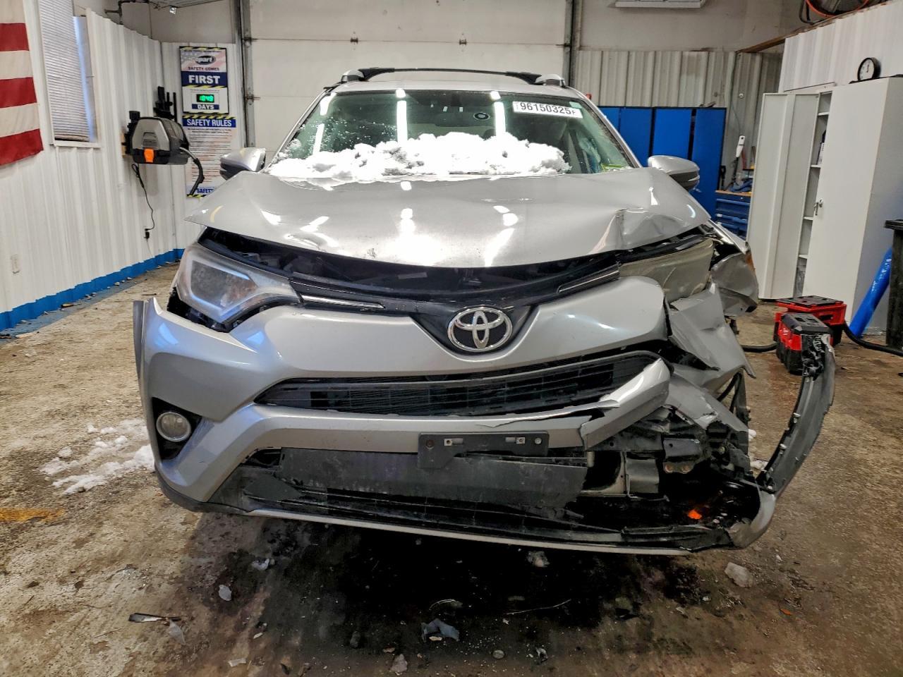 2016 TOYOTA RAV4