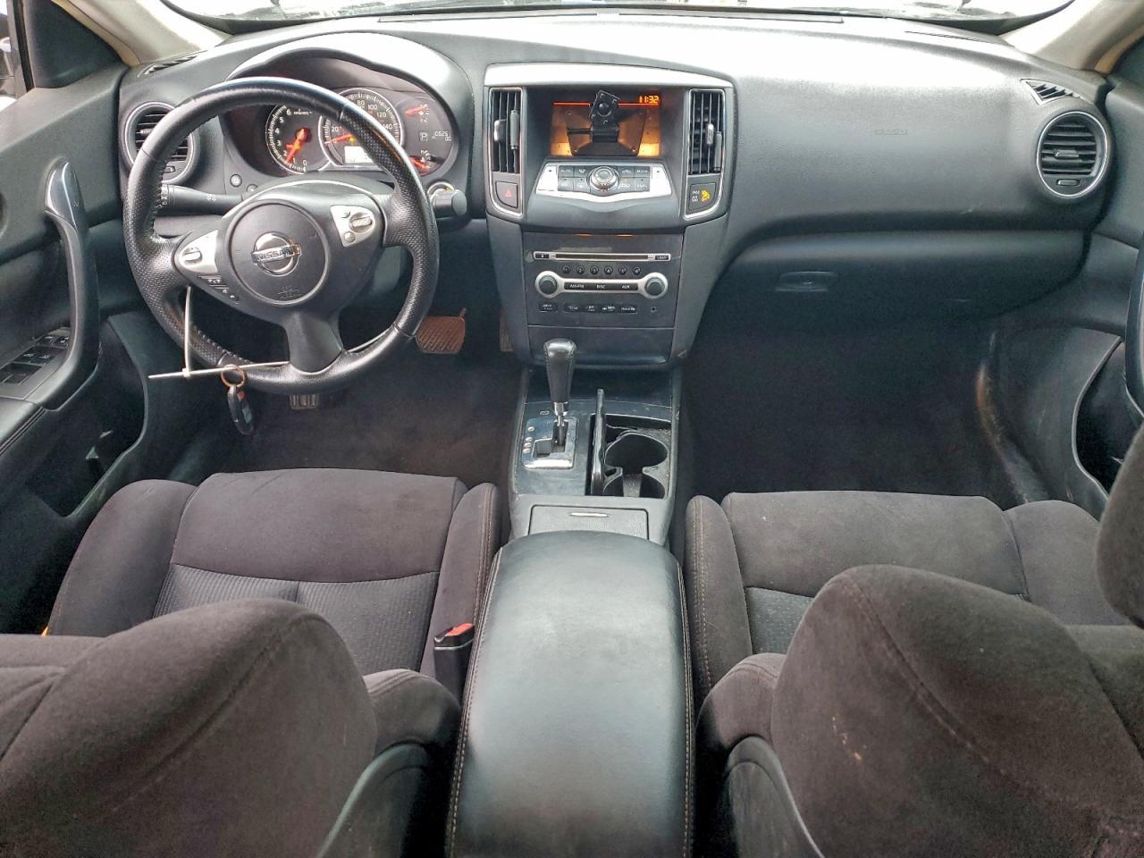 2014 NISSAN Maxima