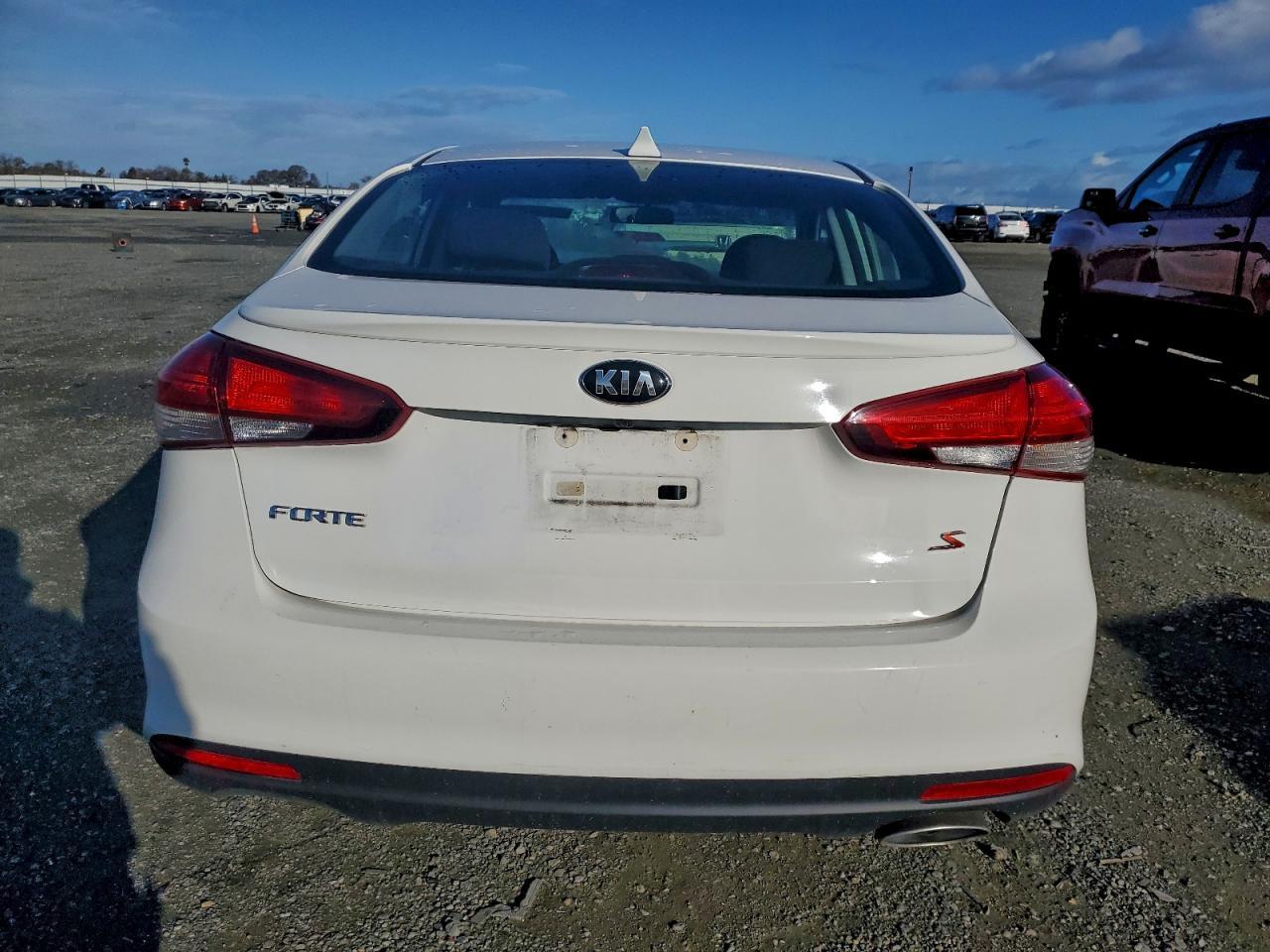2017 KIA FORTE