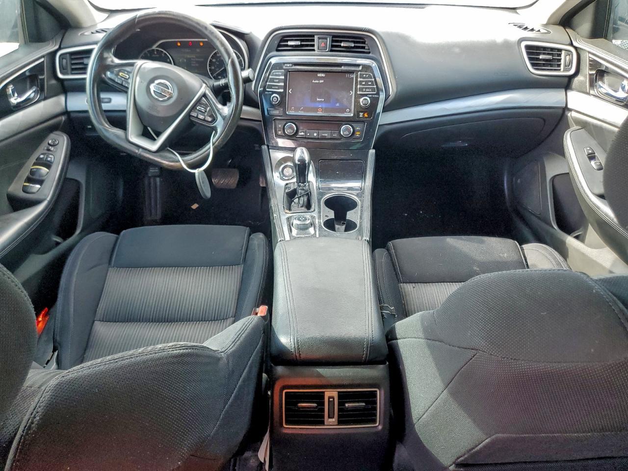 2016 NISSAN Maxima
