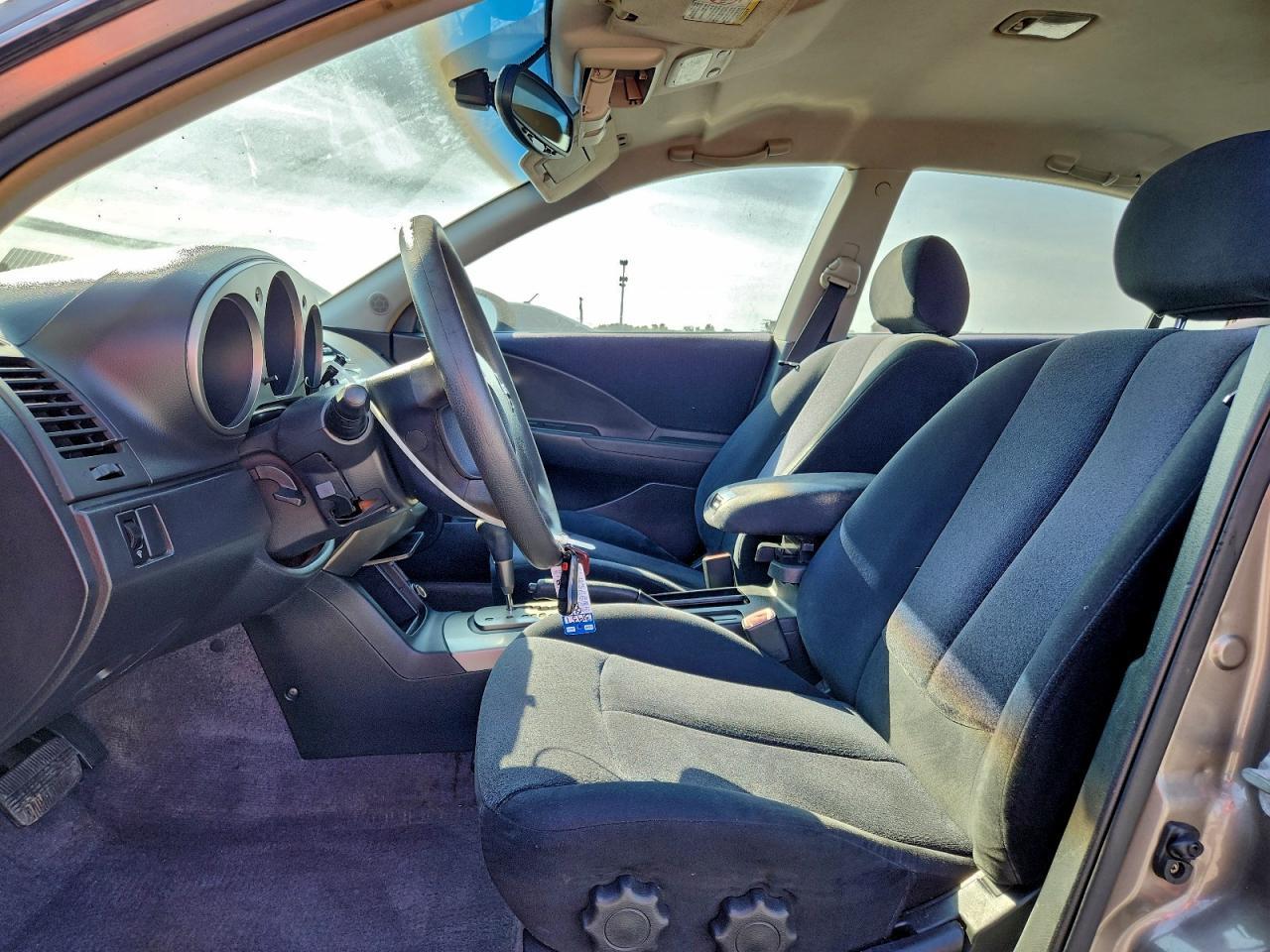 2004 NISSAN ALTIMA