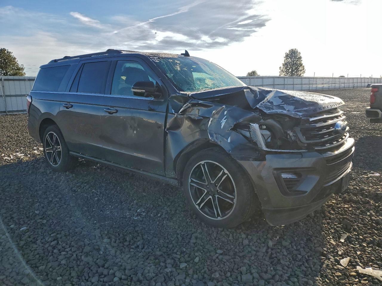 2021 FORD Expedition
