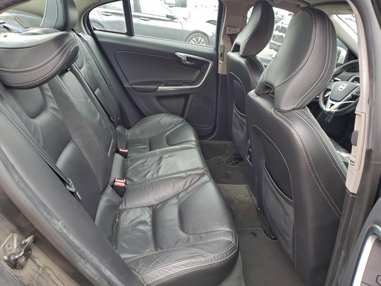 2012 VOLVO S60