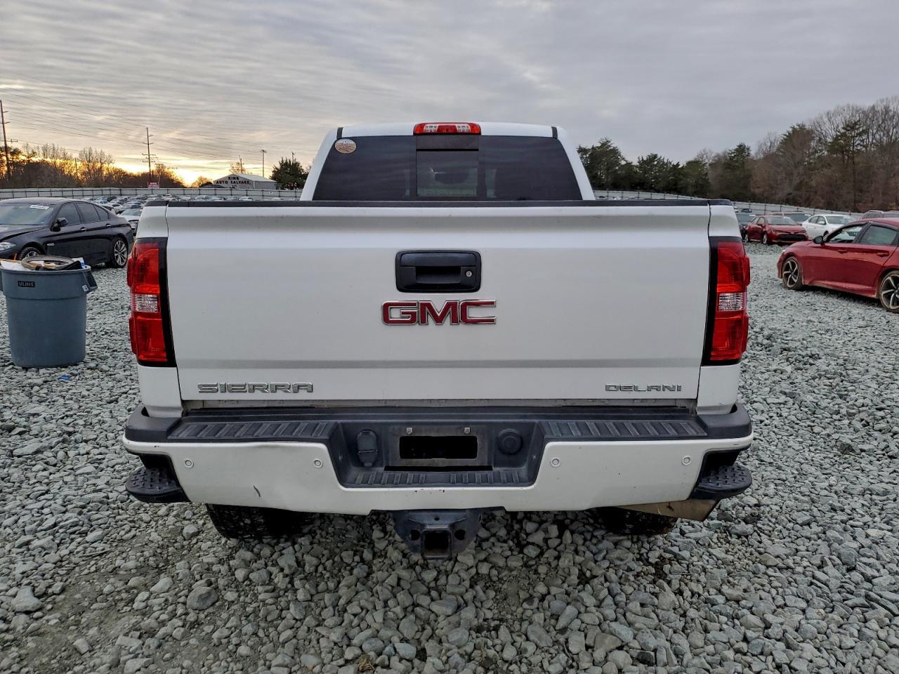 2018 GMC Sierra
