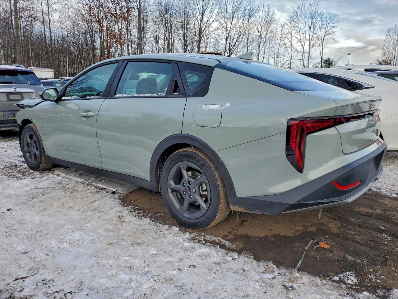 2025 KIA K4