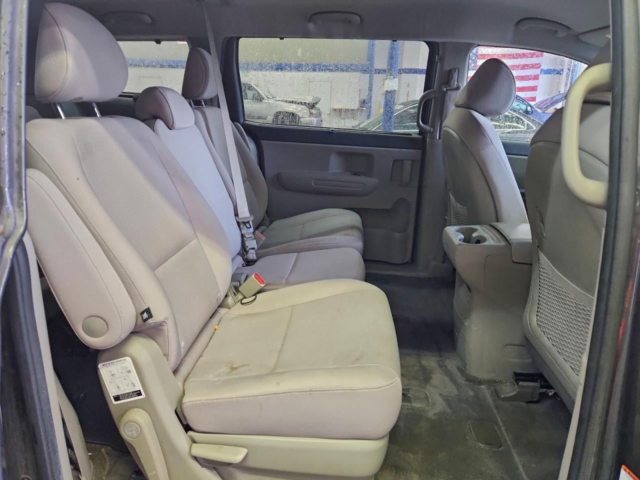2016 KIA SEDONA