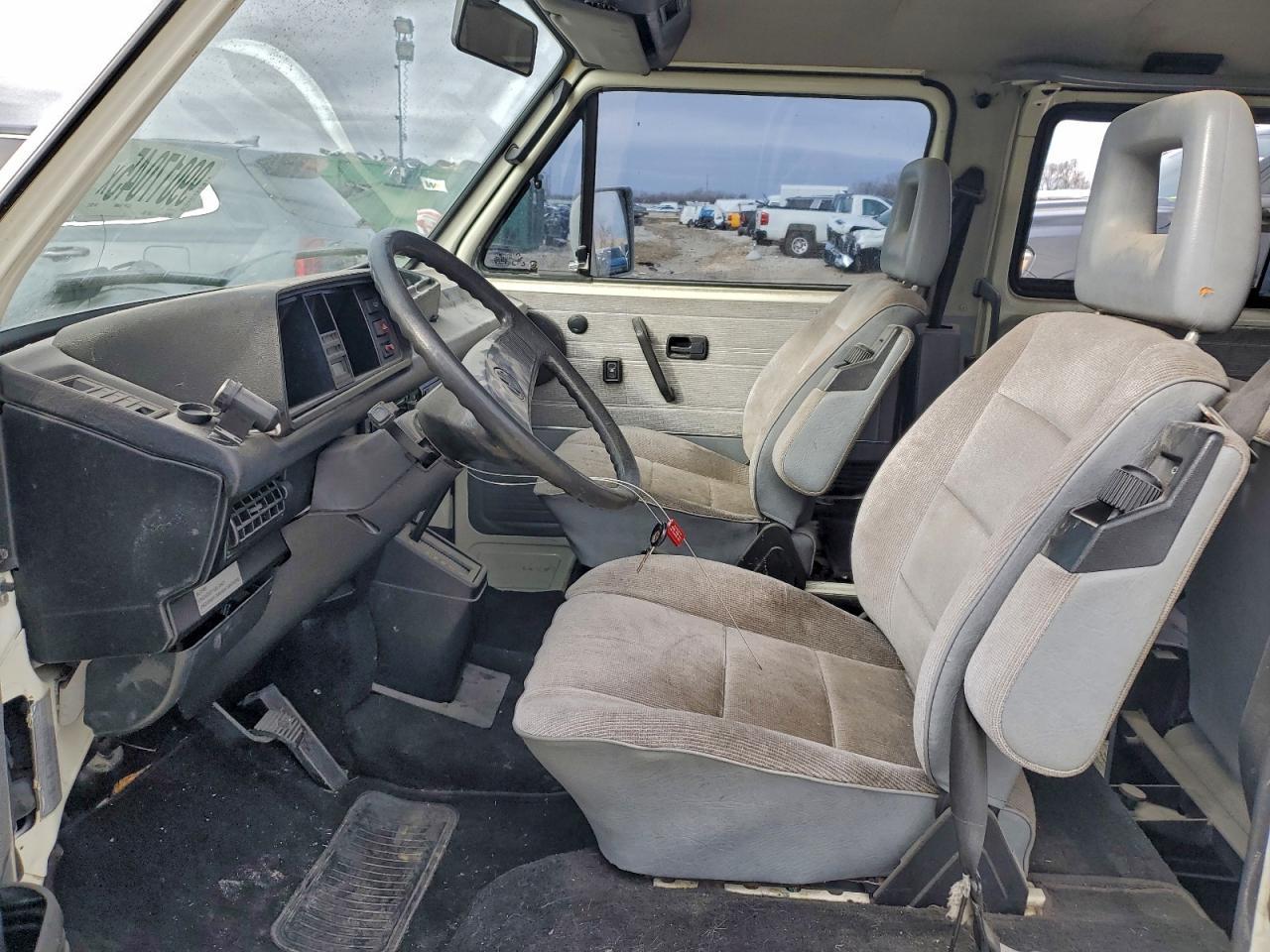 1990 VOLKSWAGEN Vanagon
