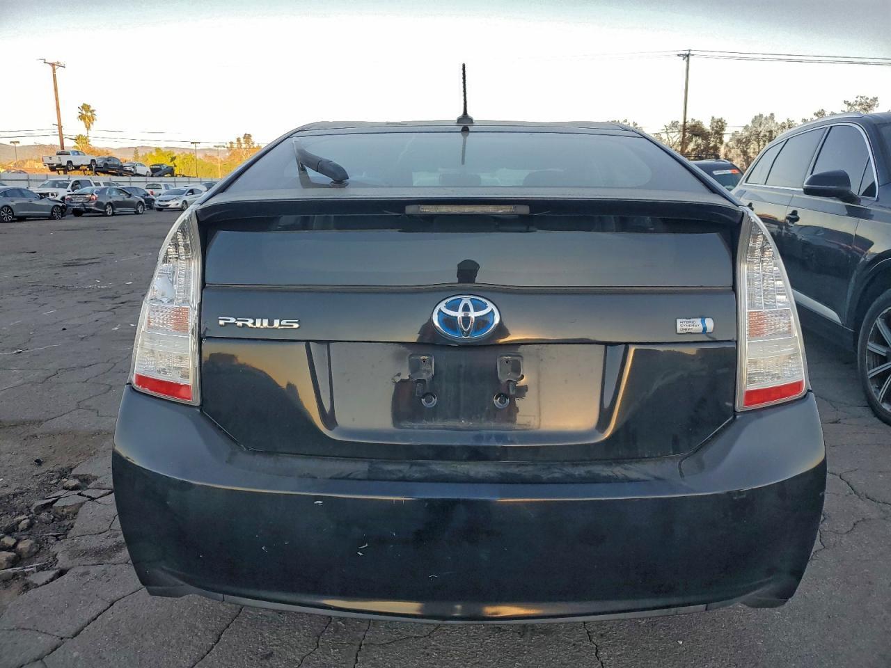 2011 TOYOTA PRIUS