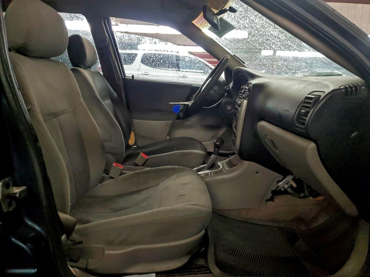2003 SATURN L200