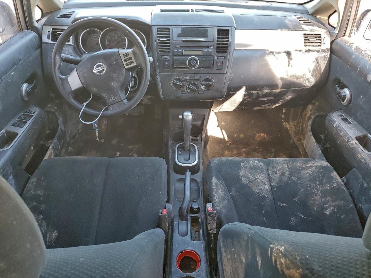 2011 NISSAN VERSA