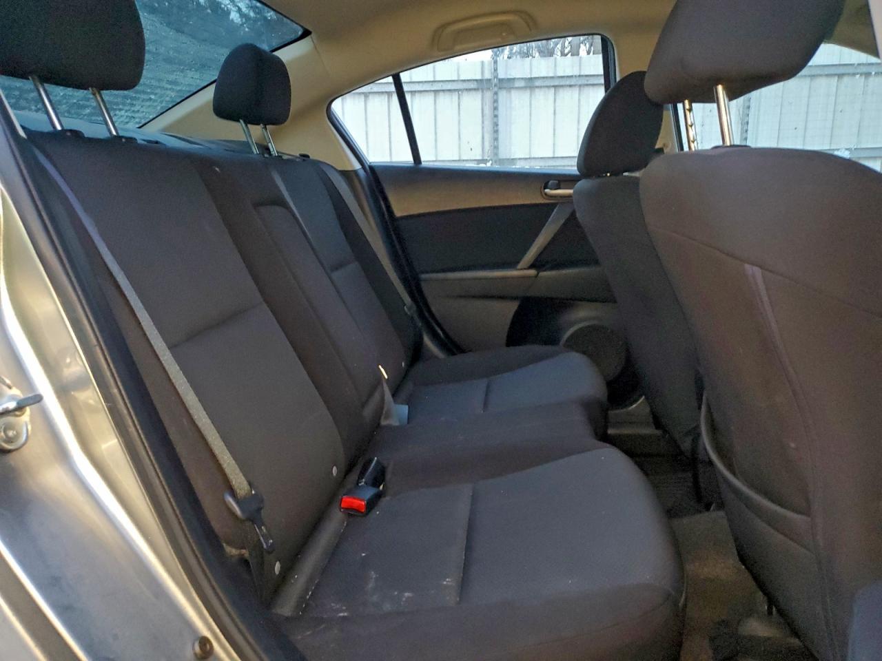 2010 MAZDA 3