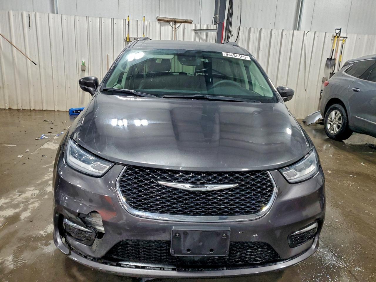 2022 CHRYSLER Pacifica