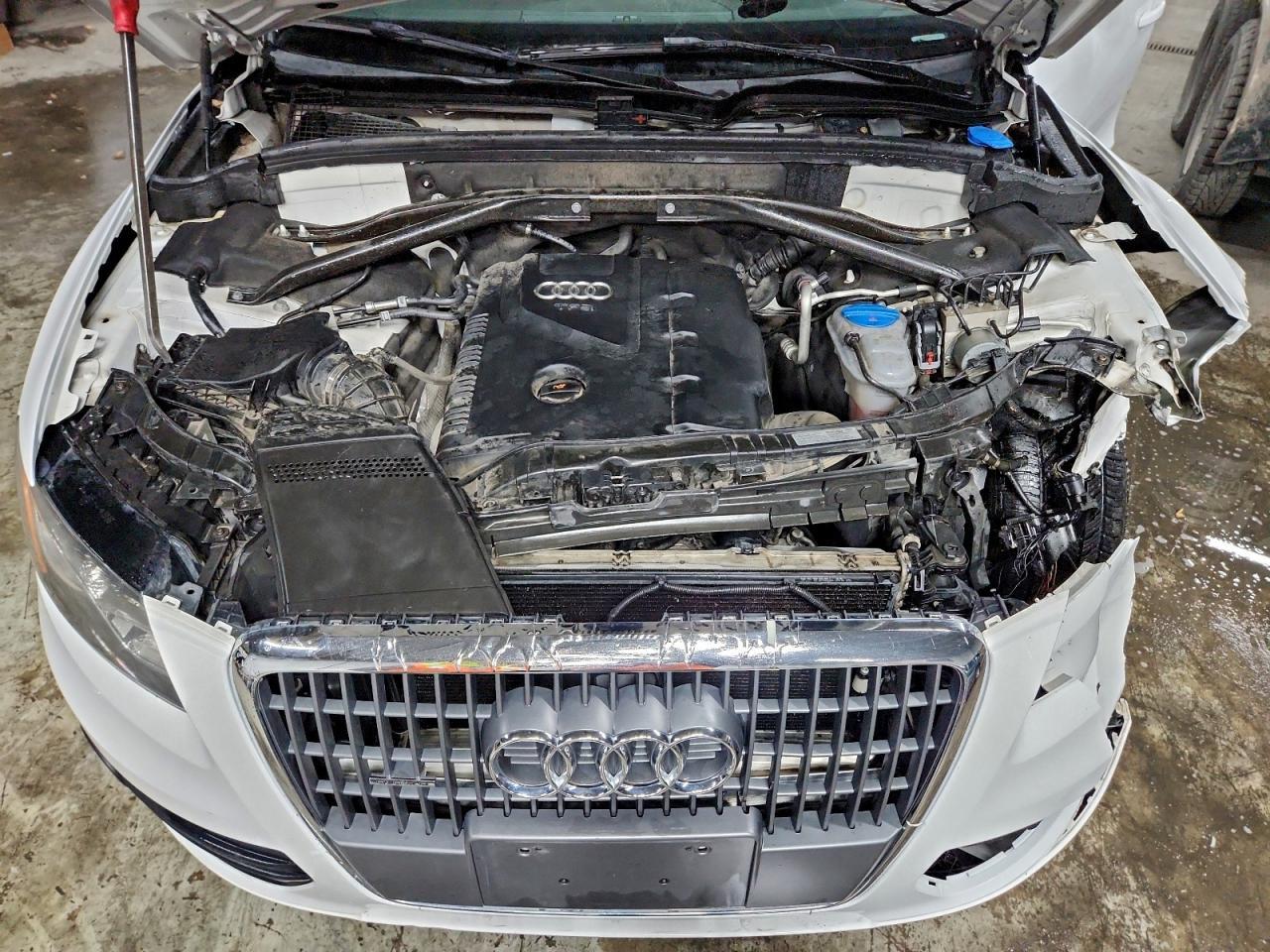 2011 AUDI Q5