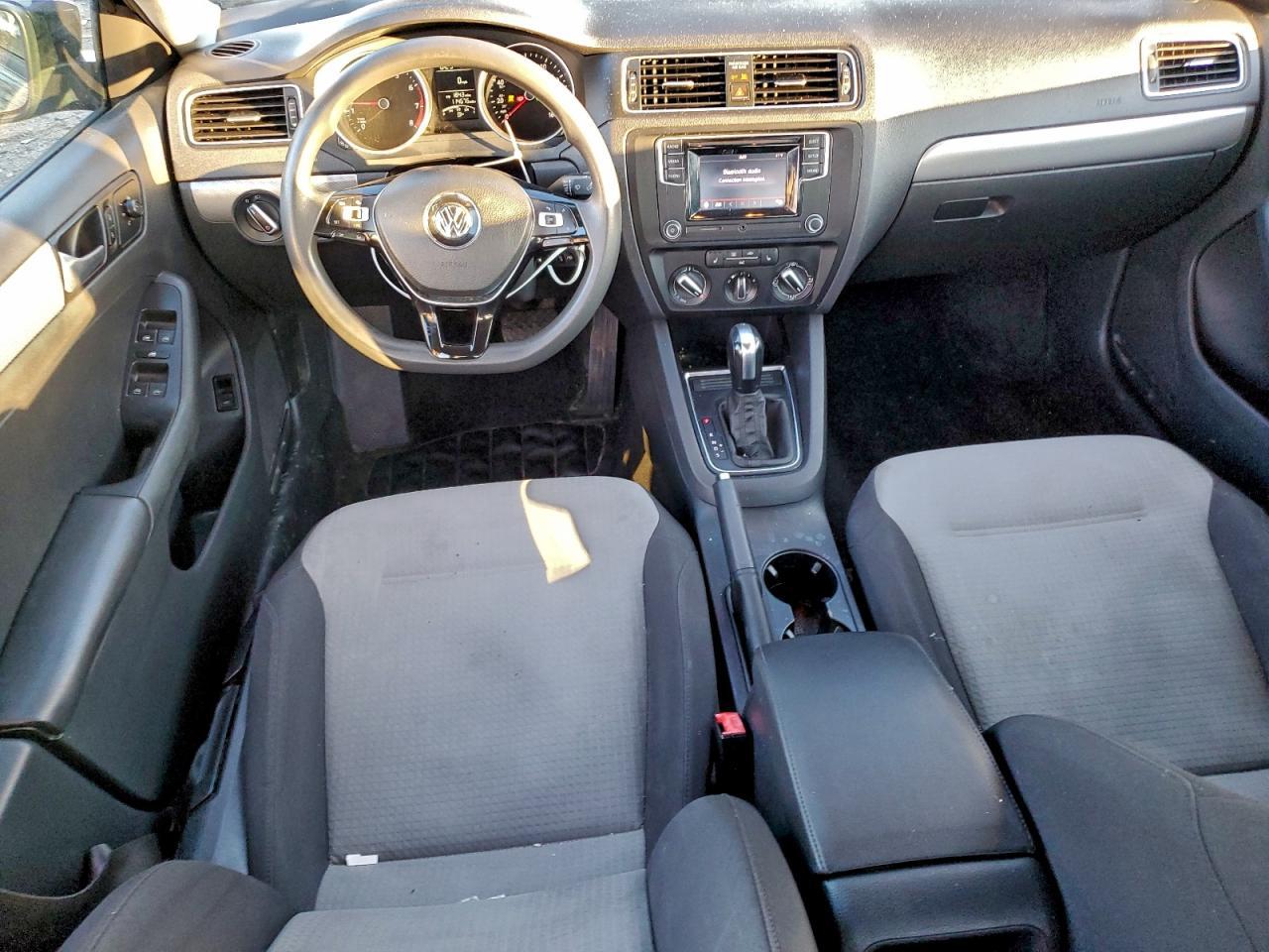 2018 VOLKSWAGEN JETTA