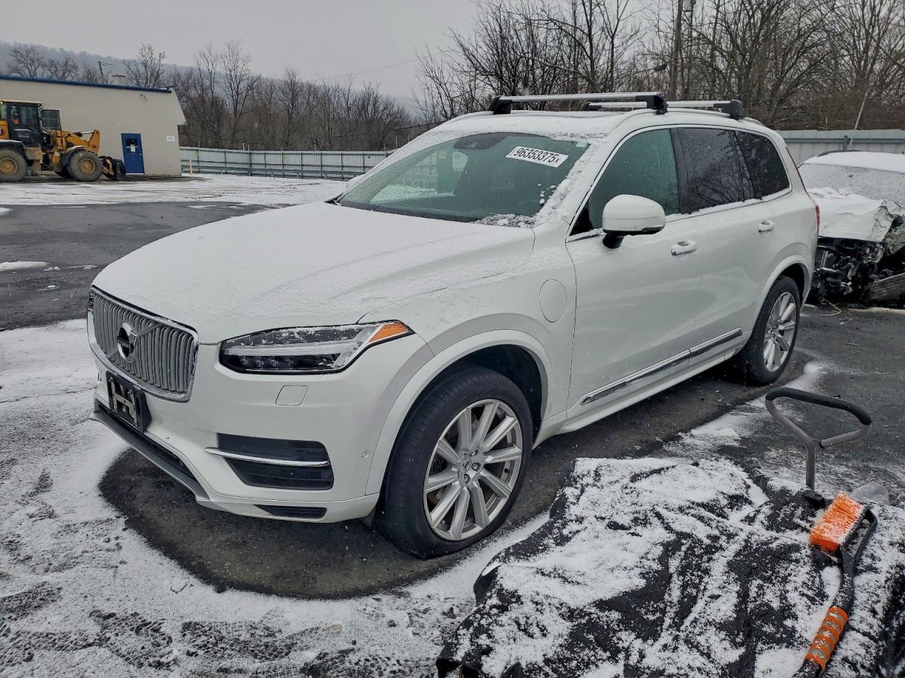 2016 VOLVO XC90