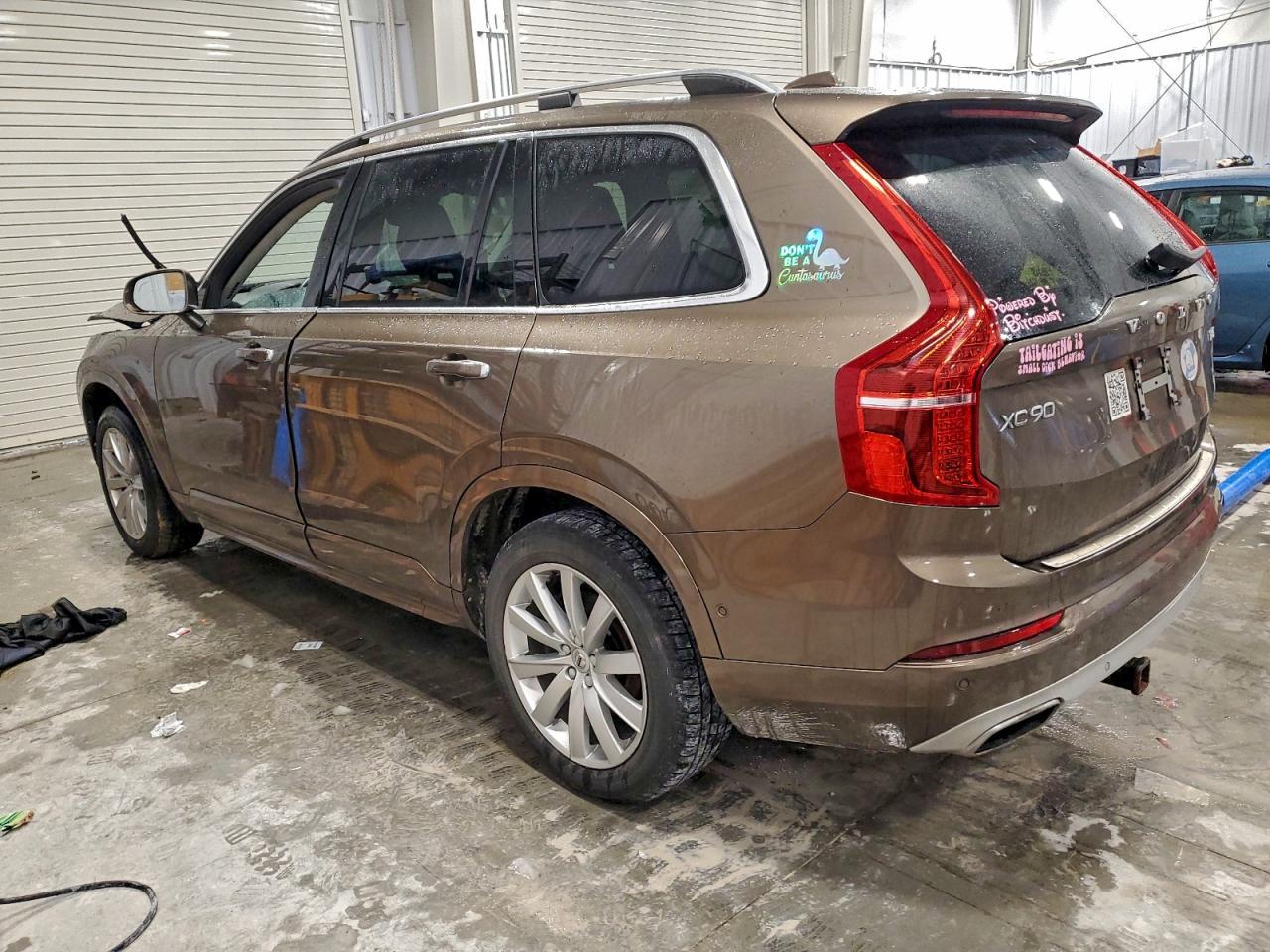2016 VOLVO XC90