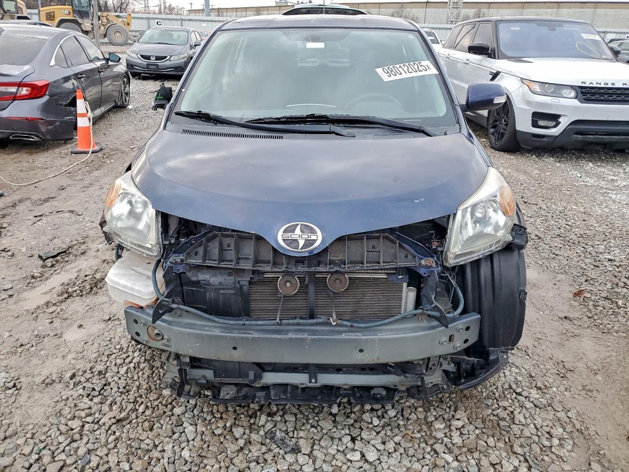 2014 TOYOTA SCION