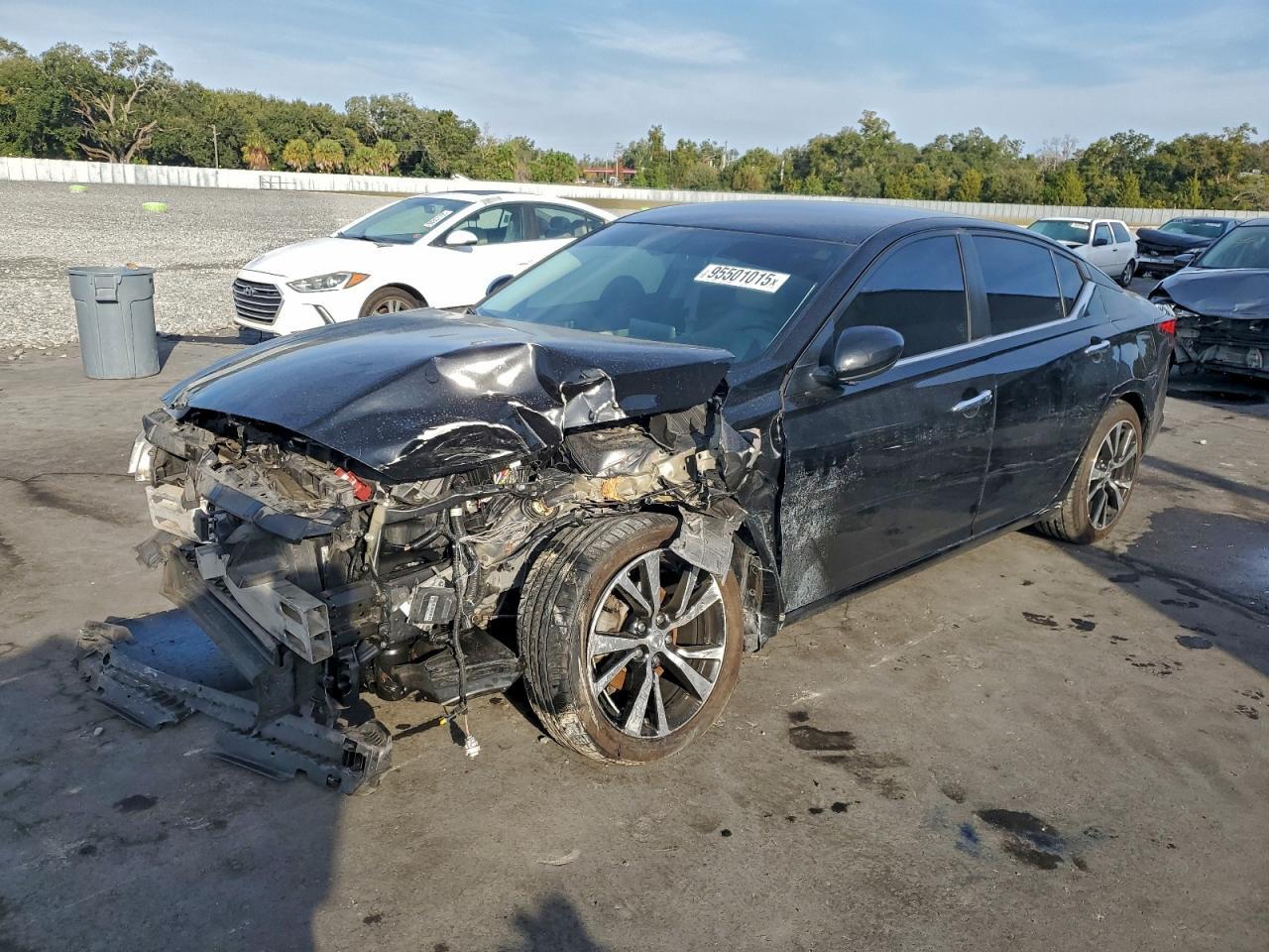 2019 NISSAN ALTIMA