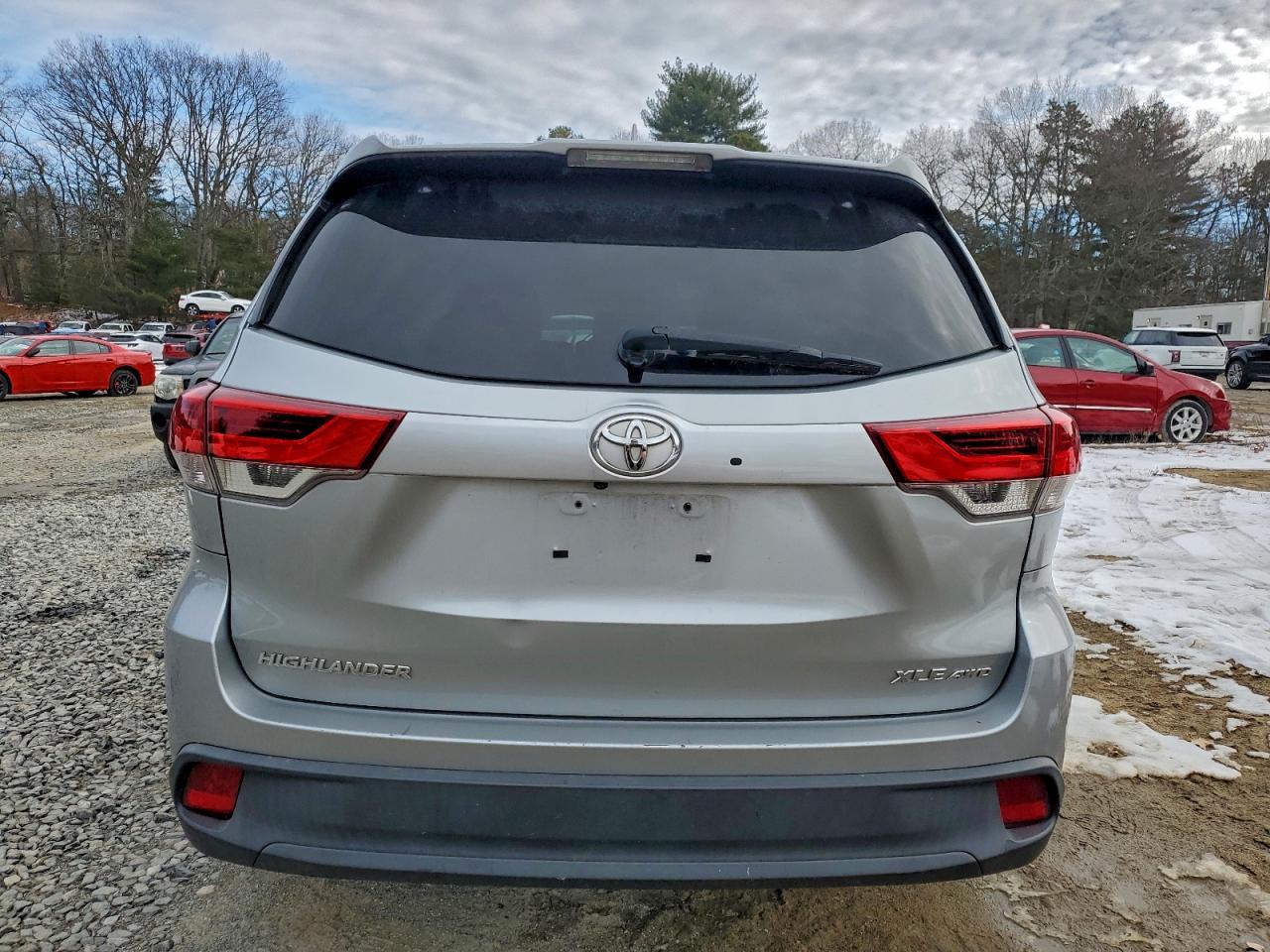 2019 TOYOTA HIGHLANDER