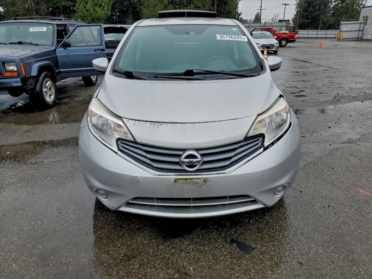 2016 NISSAN Versa Note