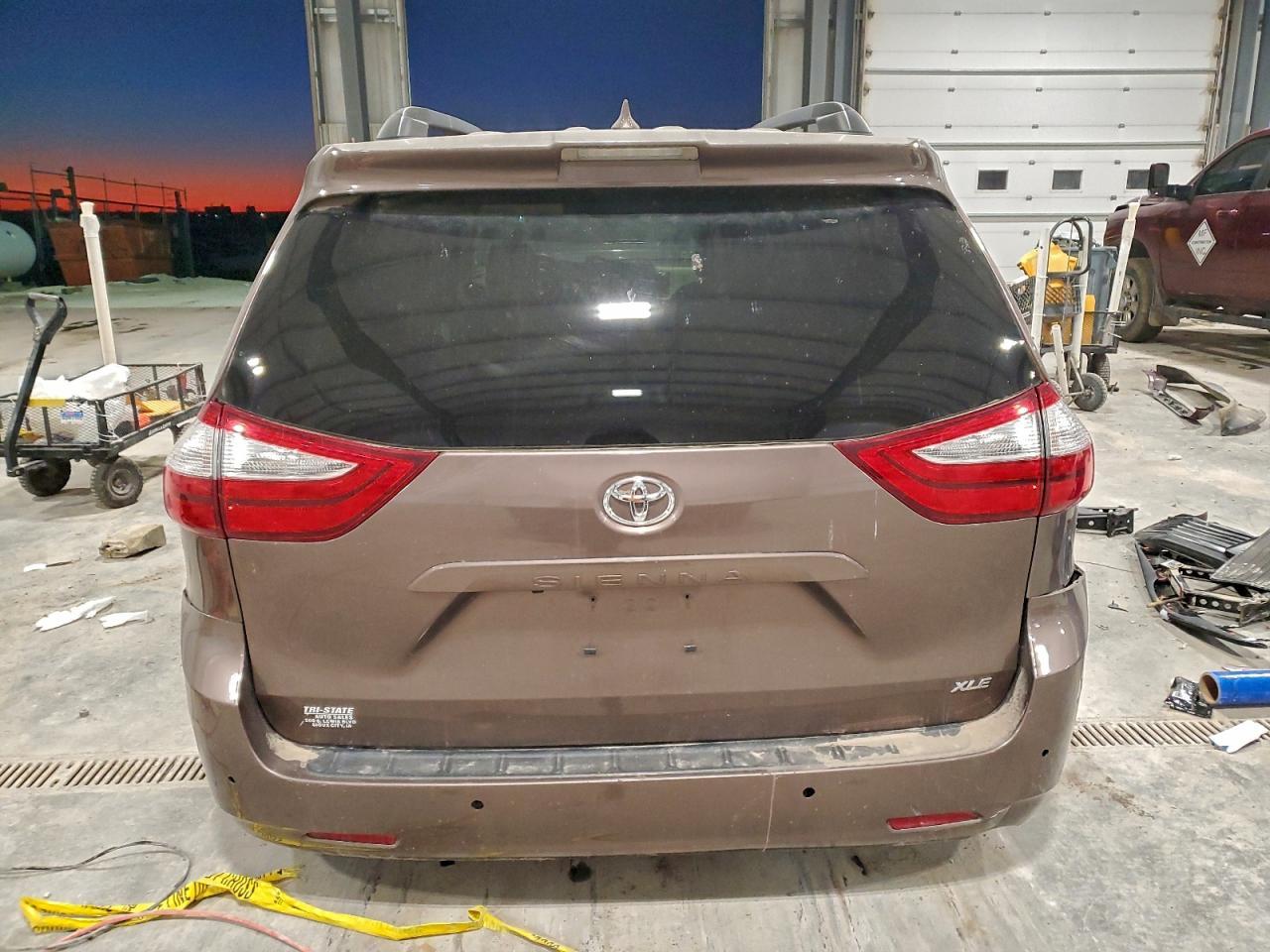 2018 TOYOTA SIENNA