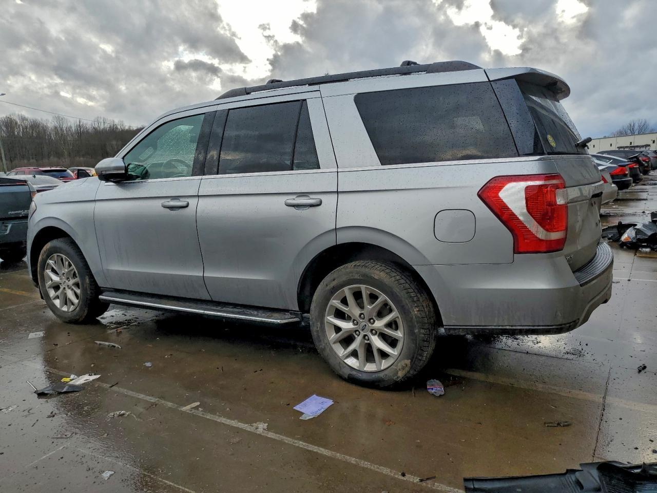 2021 FORD Expedition