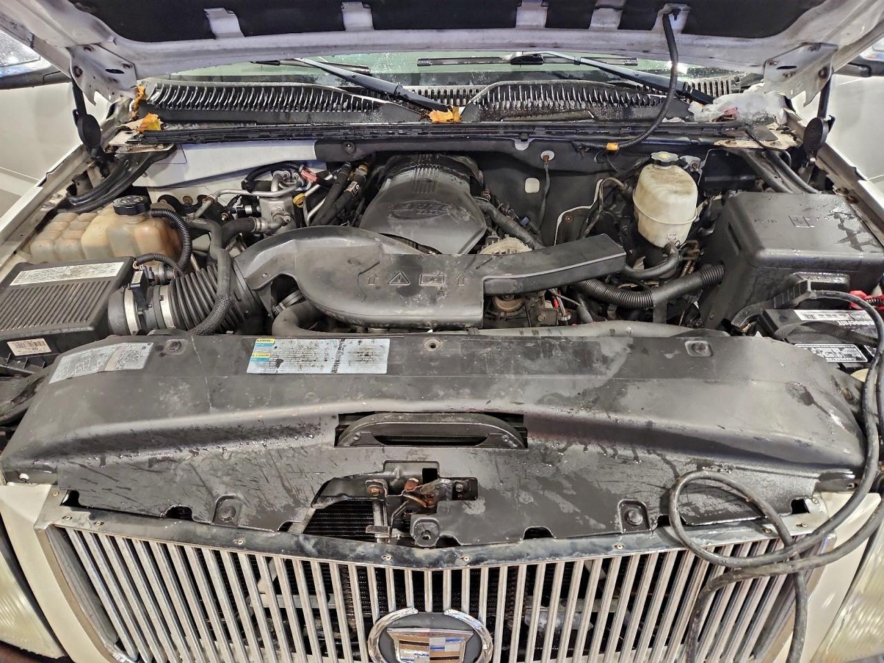 2005 CADILLAC ESCALADE