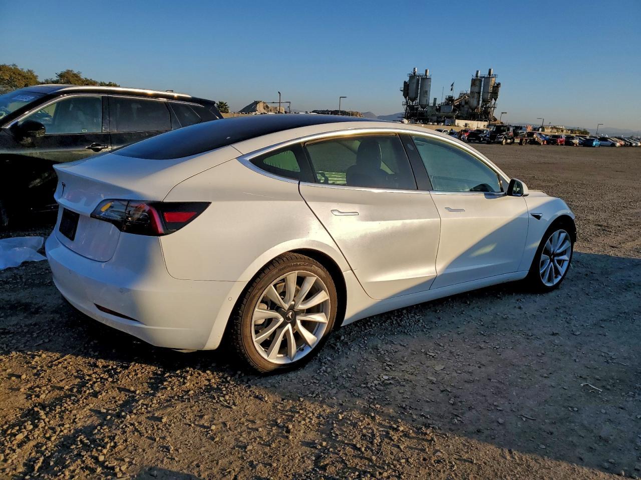 2020 TESLA MODEL 3