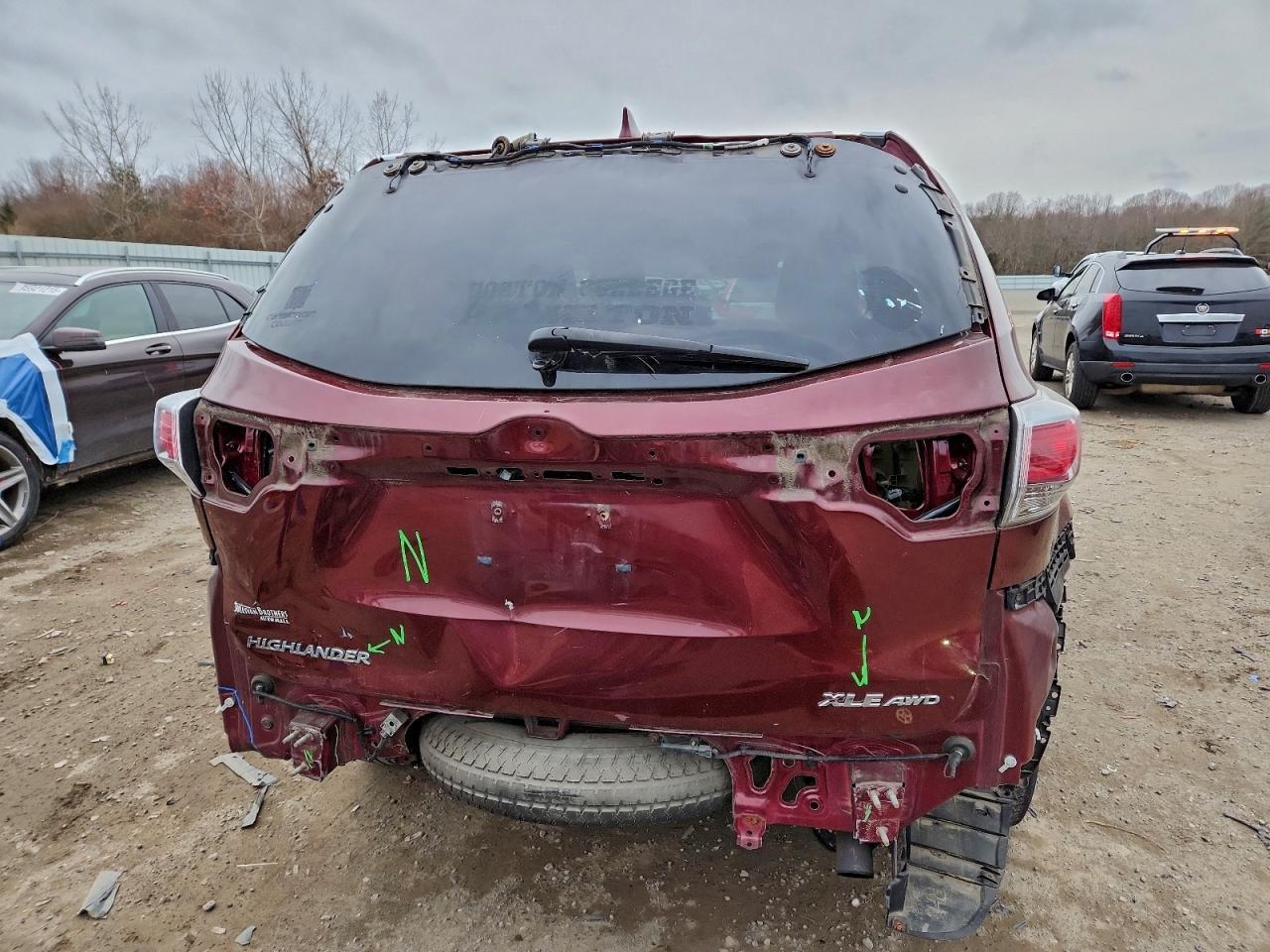 2015 TOYOTA HIGHLANDER