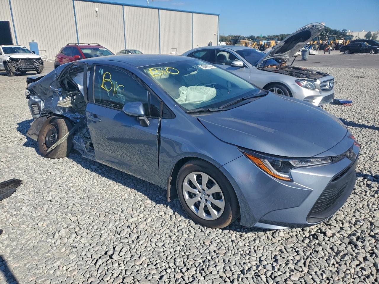 2025 TOYOTA COROLLA