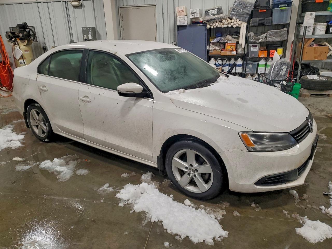 2013 VOLKSWAGEN JETTA