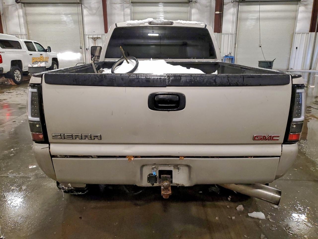2004 GMC Sierra