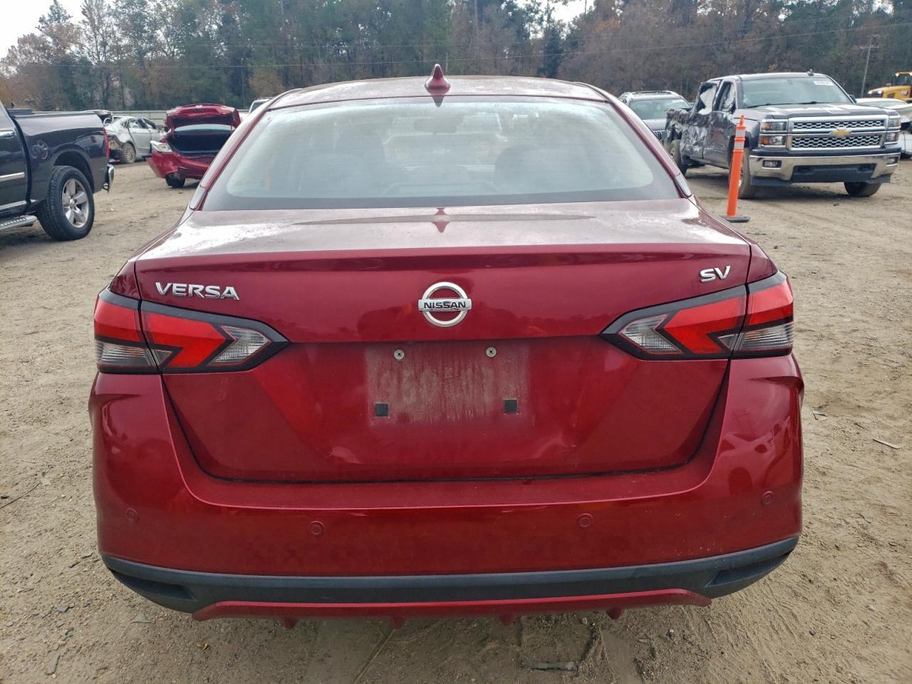 2021 NISSAN VERSA