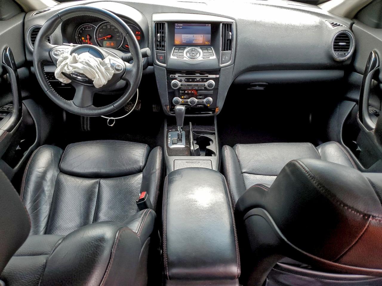 2009 NISSAN Maxima
