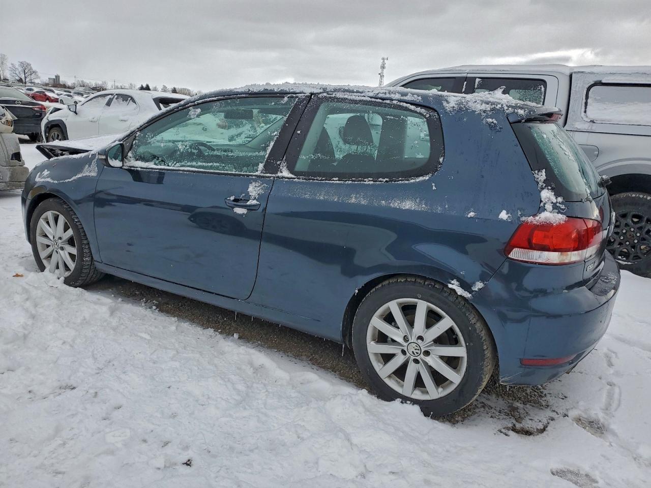 2011 VOLKSWAGEN GOLF