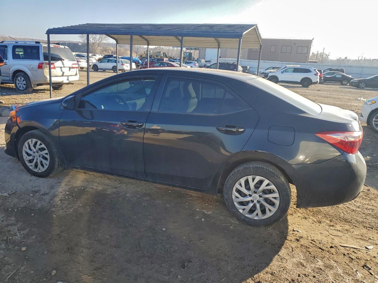 2018 TOYOTA COROLLA