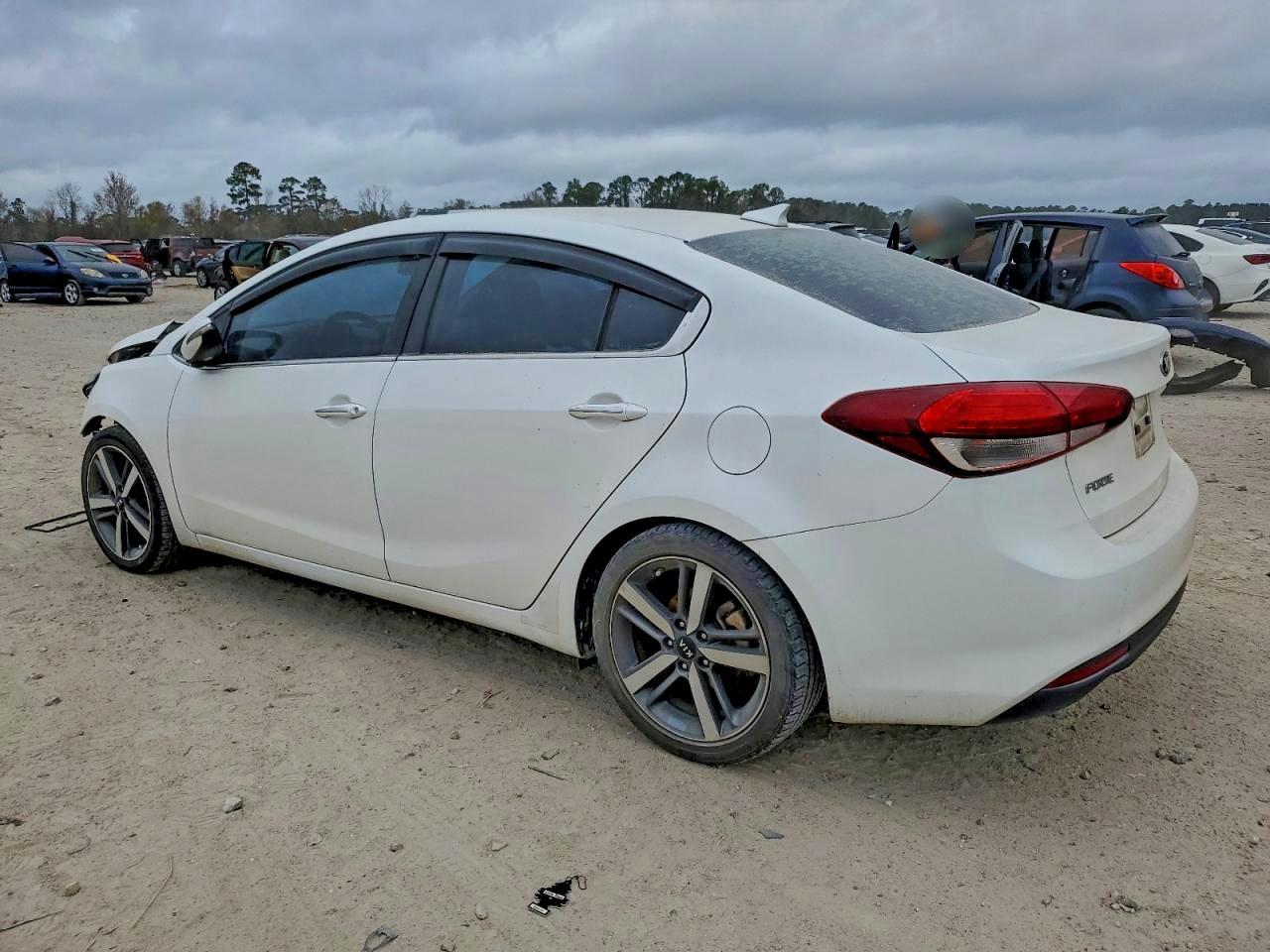 2017 KIA FORTE