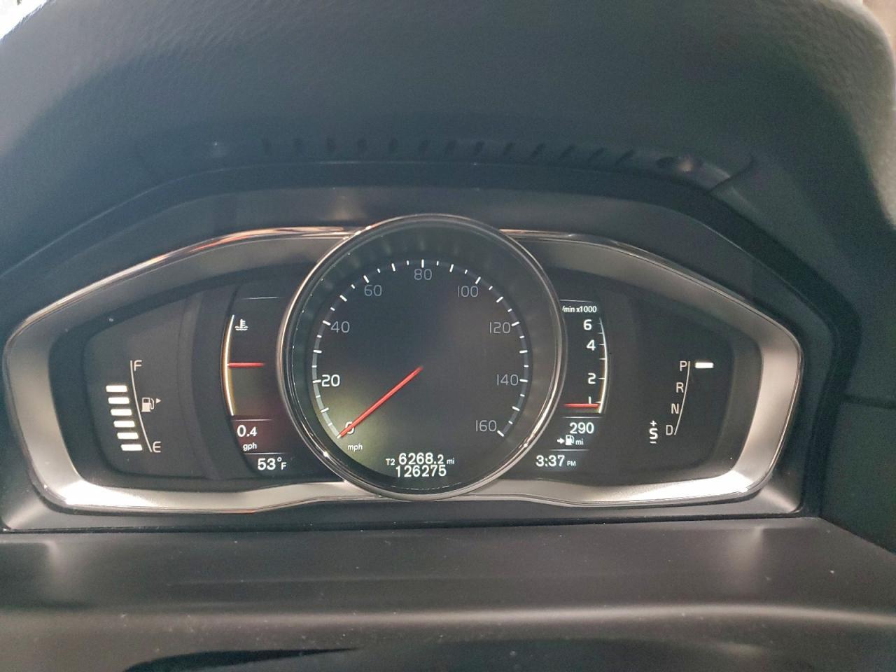 2015 VOLVO XC70