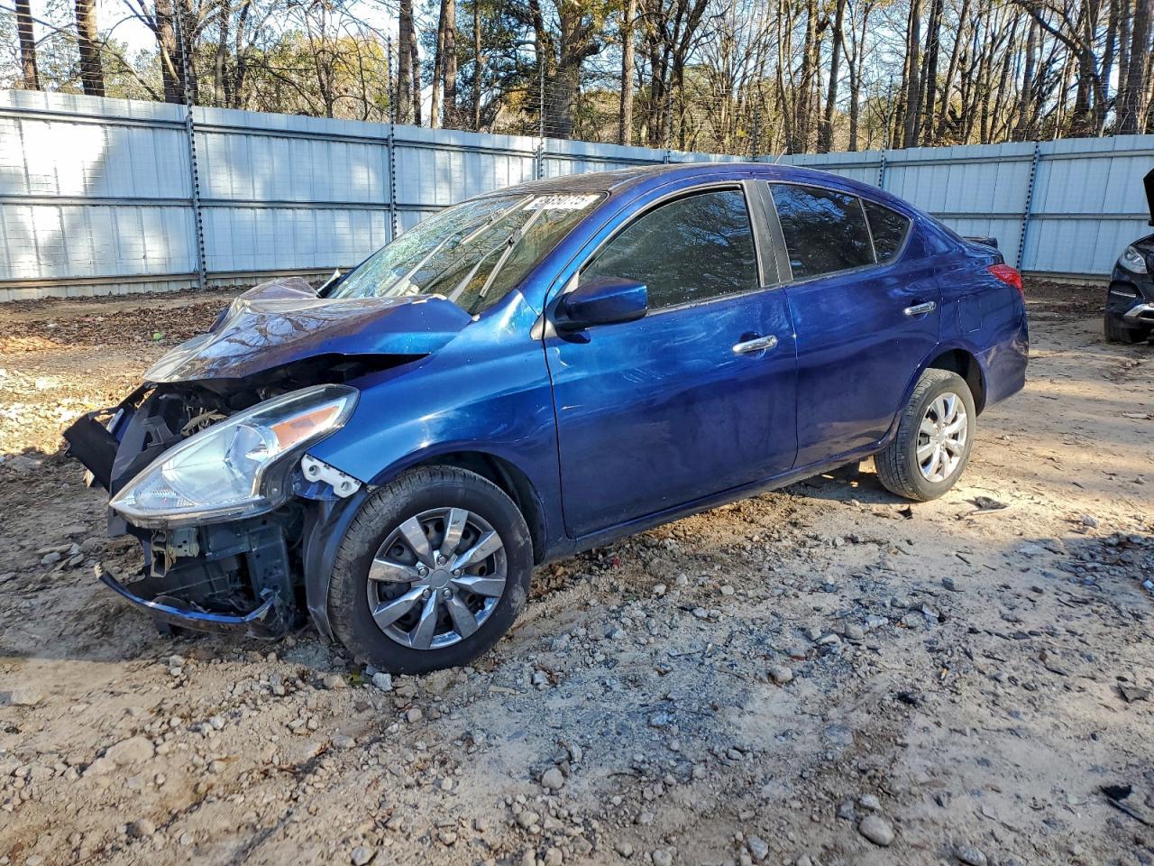2018 NISSAN VERSA