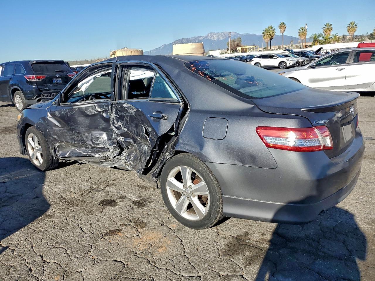 2010 TOYOTA CAMRY