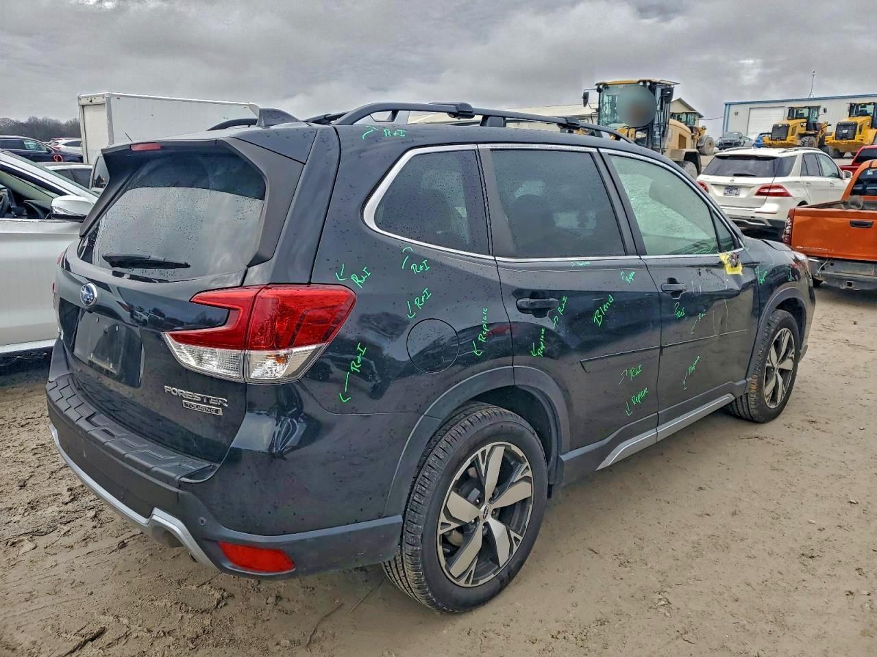 2021 SUBARU FORESTER