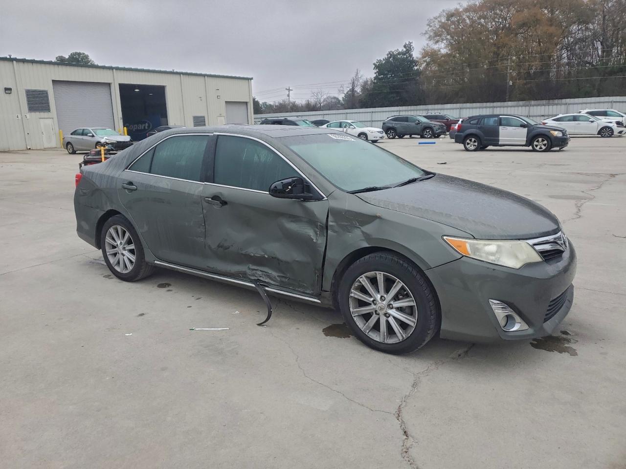 2013 TOYOTA CAMRY
