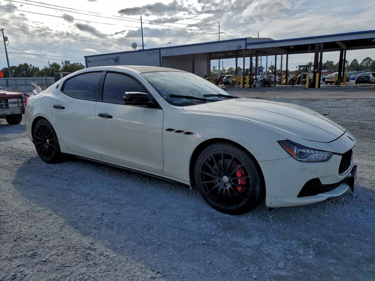 2016 MASERATI Ghibli